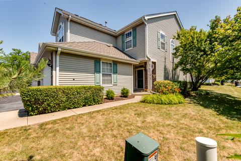 3067 Anton Dr, Aurora, IL 60504 photo 2