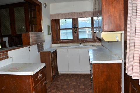 918 Jackson St, Pecatonica, IL 61063 photo 3