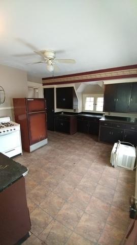 470 Ryerson Ave, Elgin, IL 60123 photo 7