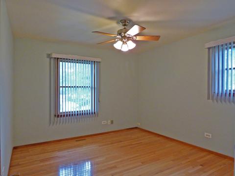 1320 Palm Dr, Wheeling, IL 60090 photo 12