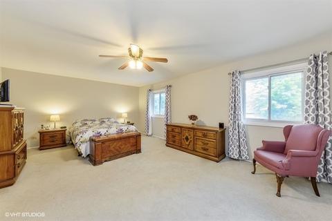 1714 Maya Ln, Mount Prospect, IL 60056 photo 10