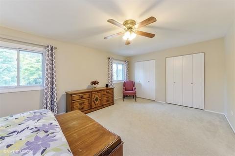 1714 Maya Ln, Mount Prospect, IL 60056 photo 11