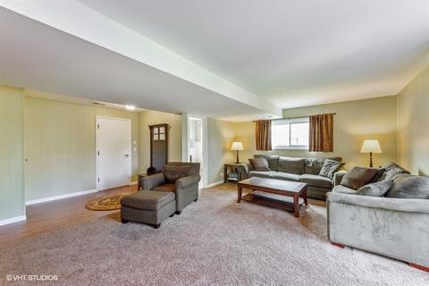 1714 Maya Ln, Mount Prospect, IL 60056 photo 9
