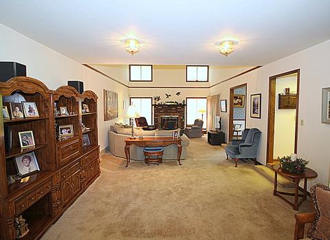 1775 Kevin Ave, Elgin, IL 60123 photo 5