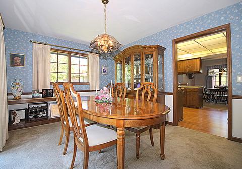 1775 Kevin Ave, Elgin, IL 60123 photo 8