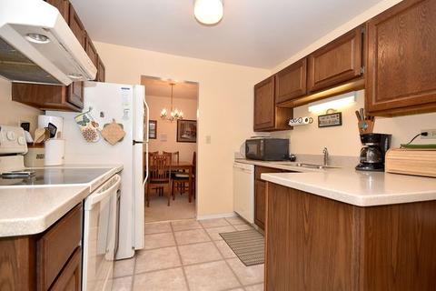 2830 Northampton Dr #D1, Rolling Meadows, IL 60008 photo 10