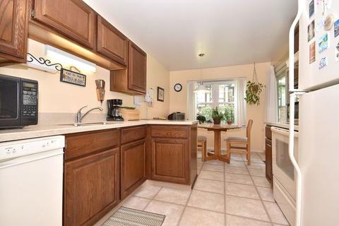 2830 Northampton Dr #D1, Rolling Meadows, IL 60008 photo 9