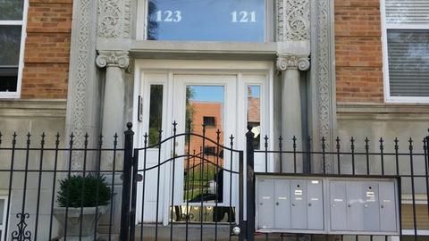 121 E 46th St #1W, Chicago, IL 60653 photo 2
