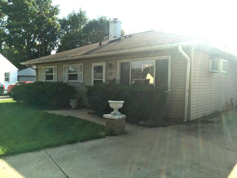 2027 Melba Pl, Peru, IL 61354 photo 2