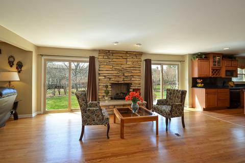 3854 Moulin Ln, Hoffman Estates, IL 60192 photo 5