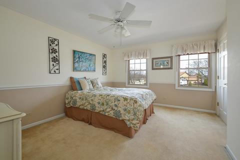 3854 Moulin Ln, Hoffman Estates, IL 60192 photo 11