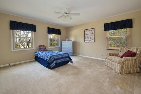 3854 Moulin Ln, Hoffman Estates, IL 60192 photo 12