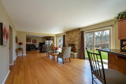 3854 Moulin Ln, Hoffman Estates, IL 60192 photo 4