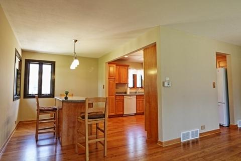 1219 Doreen Dr, Des Plaines, IL 60018 photo 5