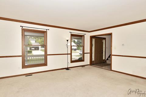 3221 W Bretons Dr, Mchenry, IL 60050 photo 12