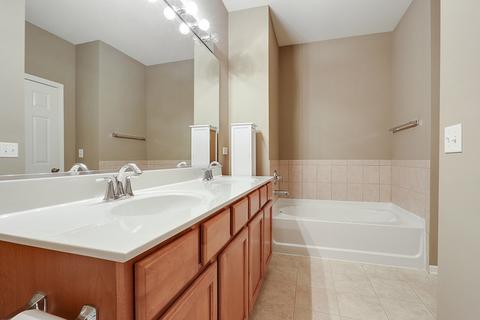 15729 Cove Cir, Plainfield, IL 60544 photo 11