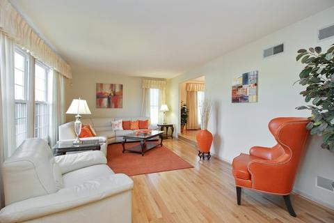 409 Wheatfield Rd, Matteson, IL 60443 photo 2