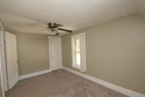 409 Wilcox Ave, Elgin, IL 60123 photo 10