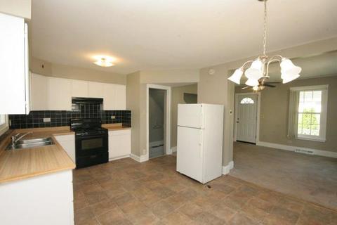 409 Wilcox Ave, Elgin, IL 60123 photo 6
