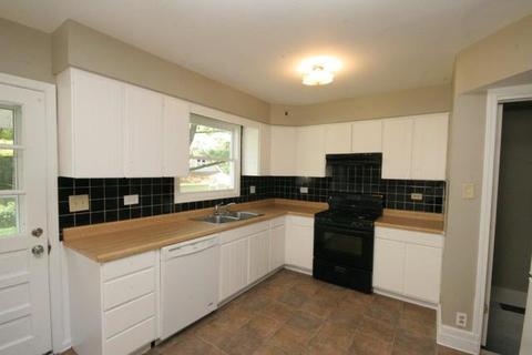 409 Wilcox Ave, Elgin, IL 60123 photo 7
