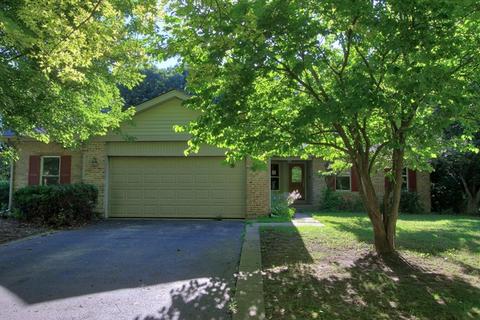 333 Bayberry Dr, Algonquin, IL 60102 photo 1