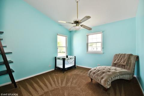 1335 Trinity Dr, Carol Stream, IL 60188 photo 12