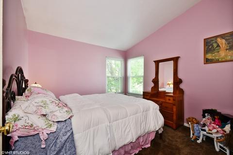 1335 Trinity Dr, Carol Stream, IL 60188 photo 11