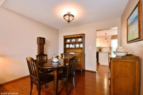 1335 Trinity Dr, Carol Stream, IL 60188 photo 4
