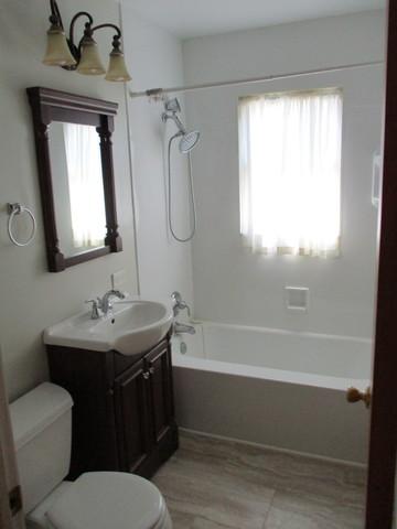 1528 Harding Ave, Berkeley, IL 60163 photo 8