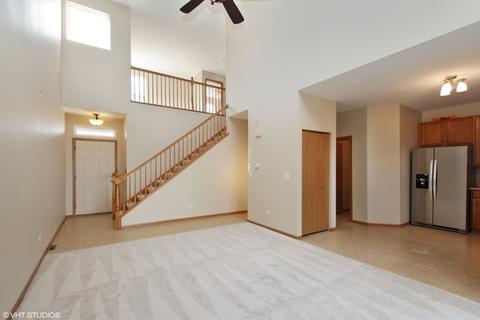 1116 Clover Dr, Minooka, IL 60447 photo 2