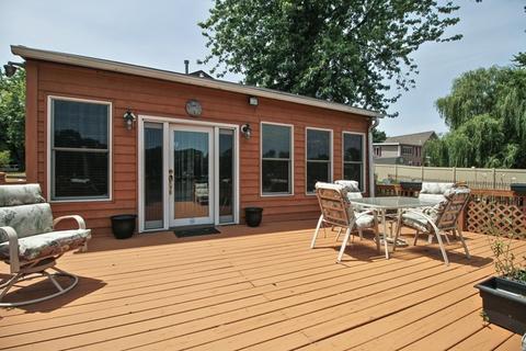 361 E Water St, Kankakee, IL 60901 photo 10