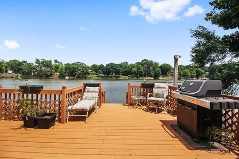 361 E Water St, Kankakee, IL 60901 photo 11