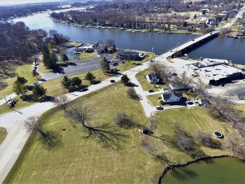 3302 N Chapel Hill Rd, Mchenry, IL 60051 photo 4