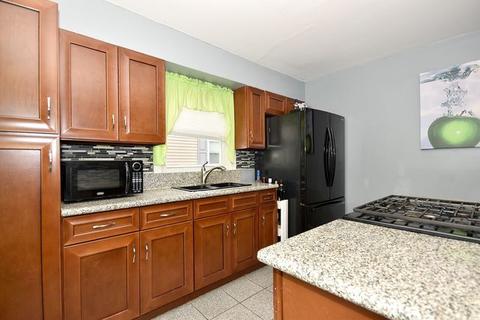 4615 Custer Ave, Lyons, IL 60534 photo 8