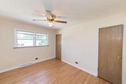 7000 W Wright Ter, Niles, IL 60714 photo 14
