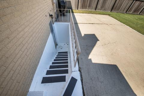7000 W Wright Ter, Niles, IL 60714 photo 21