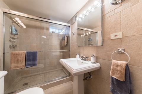 7000 W Wright Ter, Niles, IL 60714 photo 19