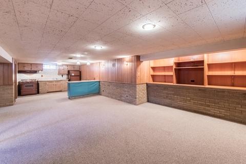 7000 W Wright Ter, Niles, IL 60714 photo 17