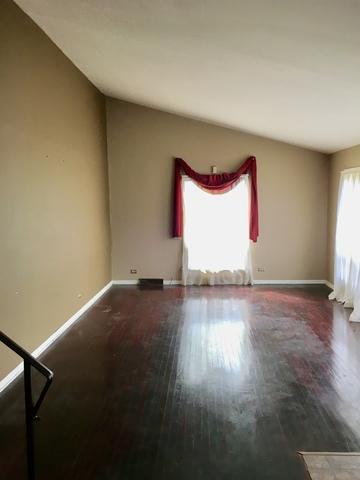 15335 Cypress Rd, Markham, IL 60428 photo 4