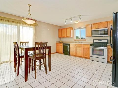 2207 Falcon Dr, Plainfield, IL 60586 photo 8