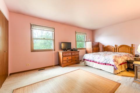1385 Westbury Dr, Hoffman Estates, IL 60192 photo 14