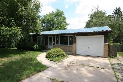 1229 Algonquin Dr, Elgin, IL 60120 photo 1