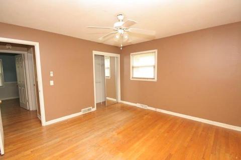 1229 Algonquin Dr, Elgin, IL 60120 photo 9