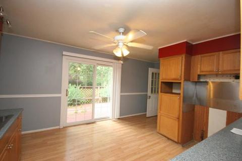 1229 Algonquin Dr, Elgin, IL 60120 photo 4