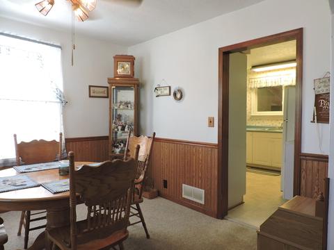 154 E Second North St, Chebanse, IL 60922 photo 6