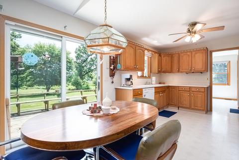 8213 N Mill Rd, Leaf River, IL 61047 photo 6