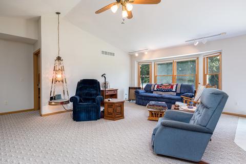 8213 N Mill Rd, Leaf River, IL 61047 photo 3