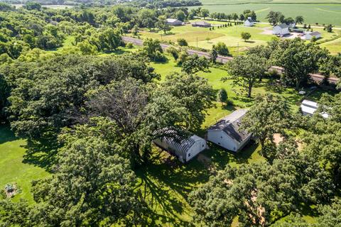 8213 N Mill Rd, Leaf River, IL 61047 photo 2