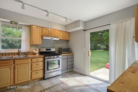 600 Chestnut Ct, Algonquin, IL 60102 photo 7