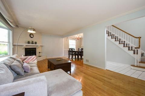 600 Chestnut Ct, Algonquin, IL 60102 photo 4
